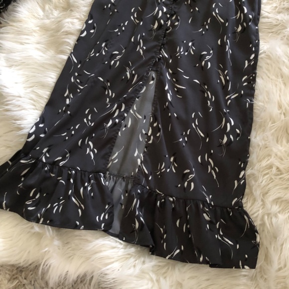 Saltwater Luxe Silky Dress S Darkest Grey with Feather Pattern - Picture 10 of 16